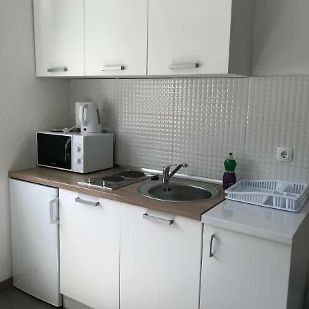 Sano *
