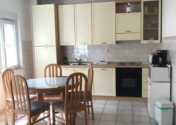 Sano Apartamento Podstrana
