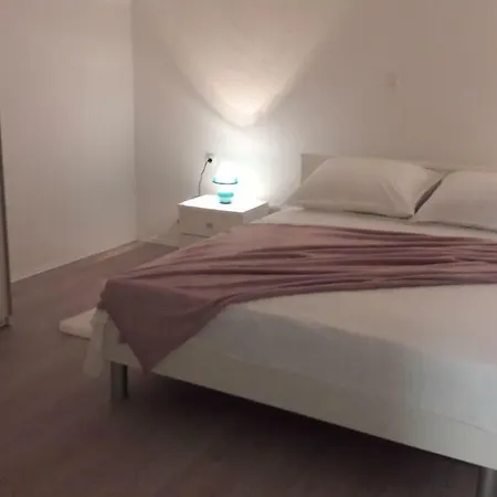 Lejlighed Sano Podstrana