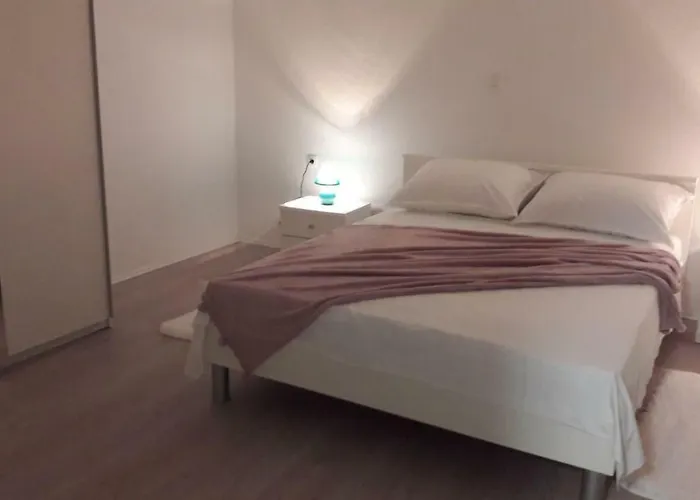 Апартаменты Sano Подстрана